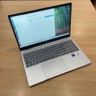 Slika prenosnika HP 15-fd0298ns